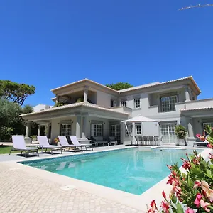 charming-exceptional-villa-in-algarve-faro.hotelaalgarve.com/